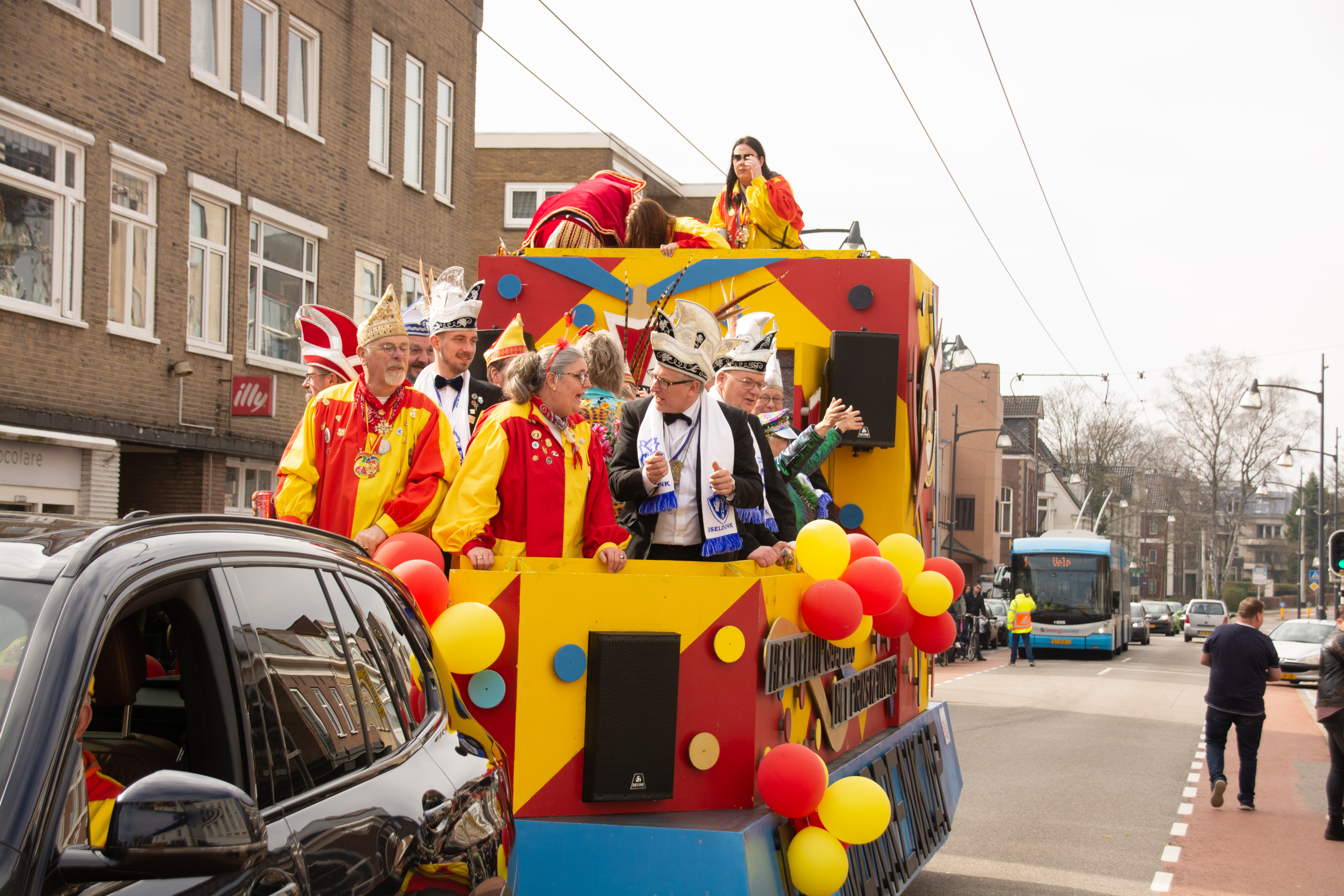 Doe ook mee aan de Velpse Carnavalsoptocht op zondag 11 februari!